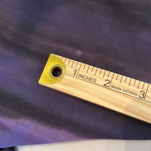 Lululemon In Movement Tight 25" *Spray Dye Everlux Lunar Purple Size 10 - Picture 15 of 16